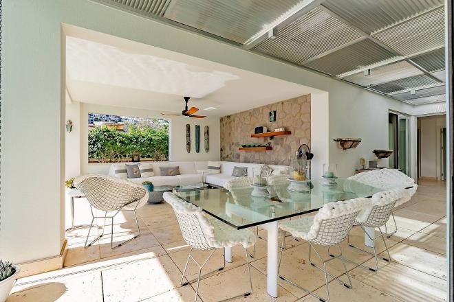 Вилла 5+1 с видом на море в Бодрум