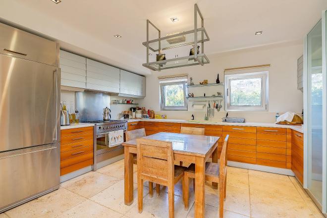 Вилла 5+1 с видом на море в Бодрум