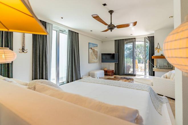 Вилла 5+1 с видом на море в Бодрум