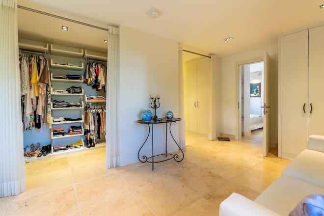 Вилла 5+1 с видом на море в Бодрум