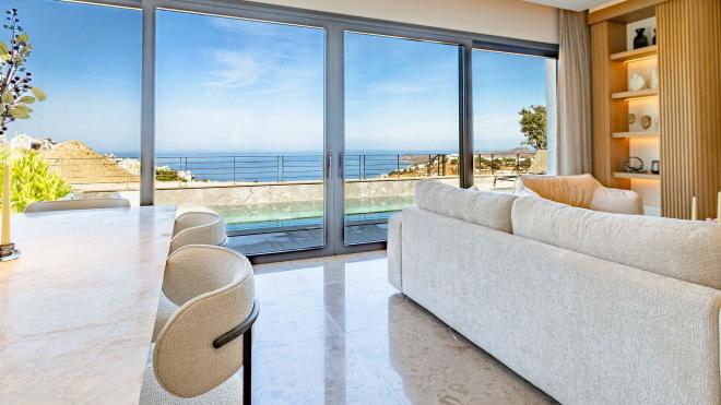 Вилла 4+1 с видом на море в Бодрум