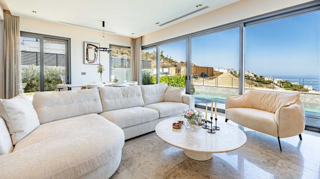 Вилла 4+1 с видом на море в Бодрум