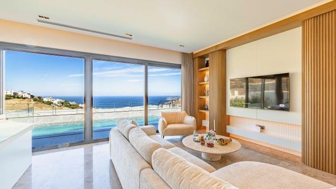 Вилла 4+1 с видом на море в Бодрум