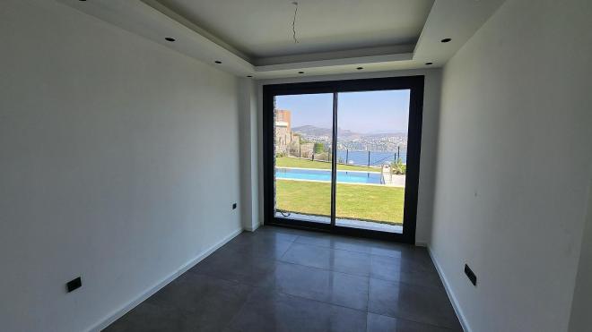 Вилла 4+1 с видом на море в Бодрум