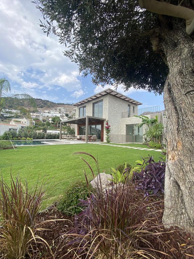 Вилла 5+1 с видом на море в Бодрум