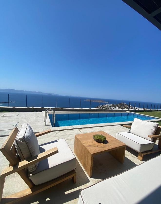 Вилла 4+1 с видом на море в Бодрум