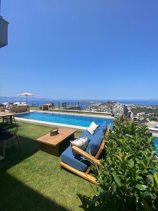 Вилла 5+1 с видом на море в Бодрум