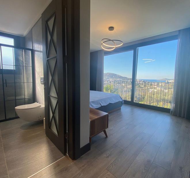 Вилла 5+1 с видом на море в Бодрум