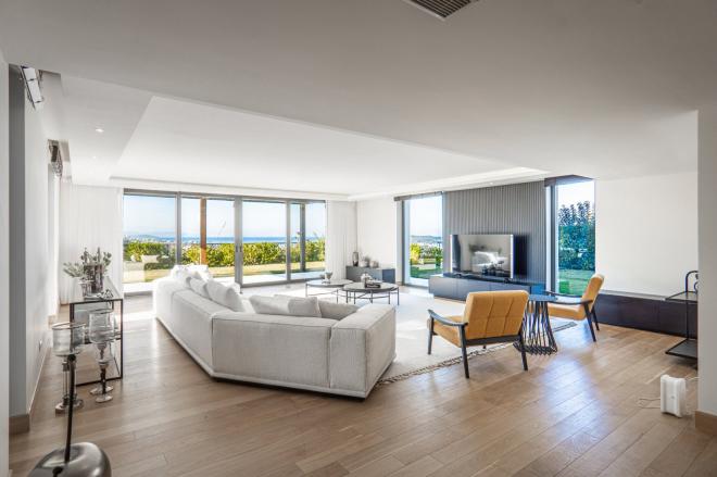 Вилла 6+1 с видом на море в Бодрум