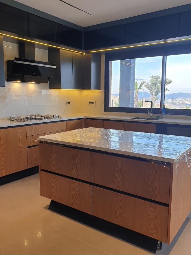 Вилла 5+1 с видом на море в Бодрум