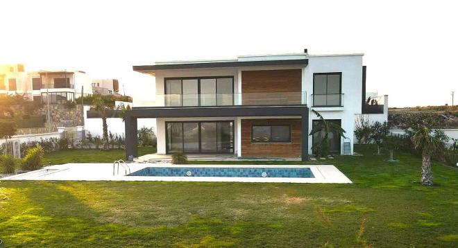 Вилла 5+1 с видом на море в Бодрум