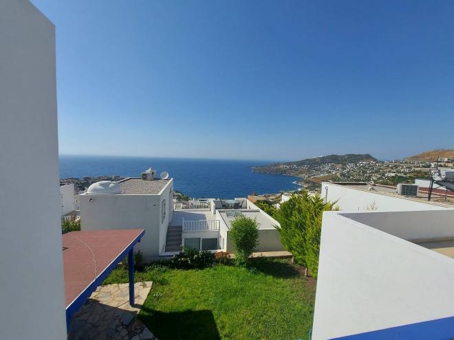 Вилла 3+1 с видом на море в Бодрум