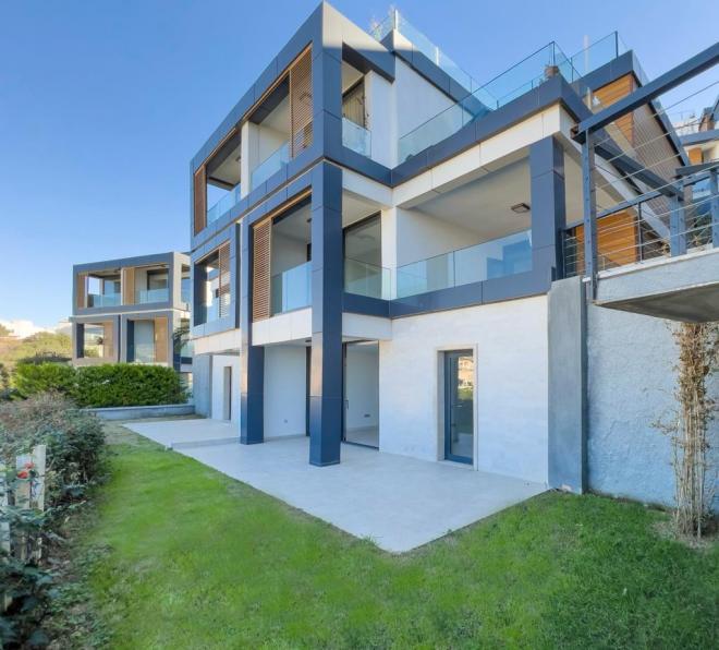 Дюплекс 4+2 с видом на море в Бодрум