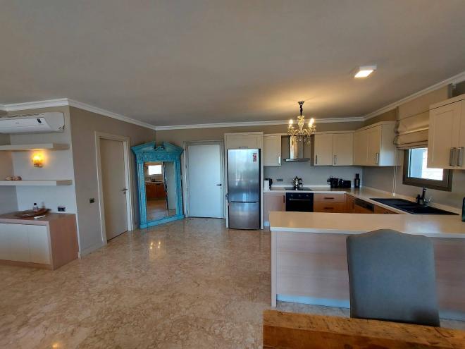 Дюплекс 3+1 с видом на море в Бодрум