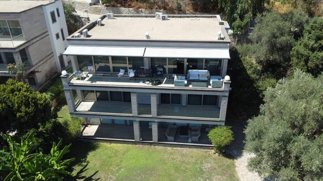 Дюплекс 3+1 с видом на море в Бодрум