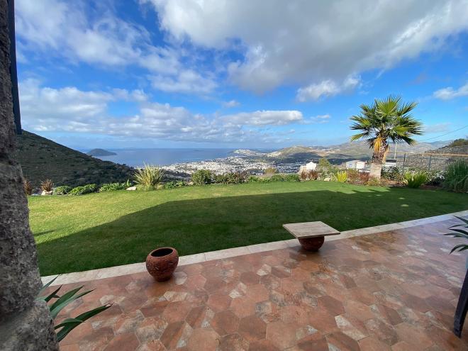 Вилла 4+3 с видом на море в Бодрум