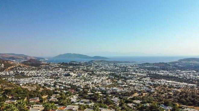 Вилла 7+2 с видом на море в Бодрум