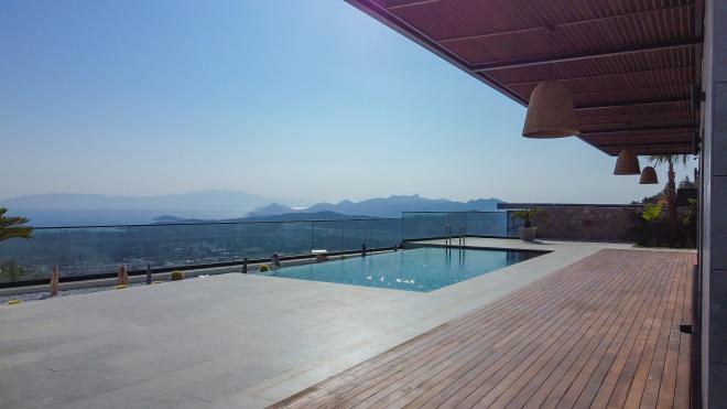 Вилла 7+2 с видом на море в Бодрум