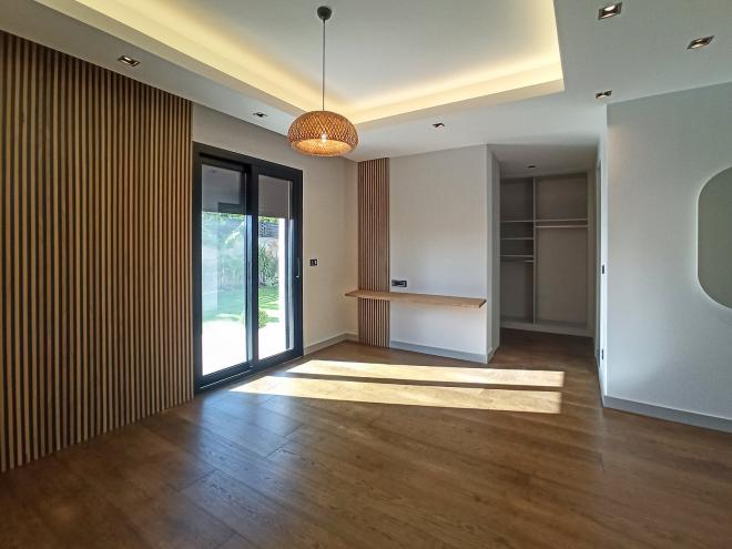 Вилла 7+2 с видом на море в Бодрум