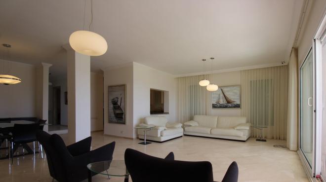 Вилла 7+1 с видом на море в Бодрум