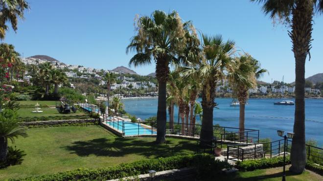 Вилла 7+1 с видом на море в Бодрум