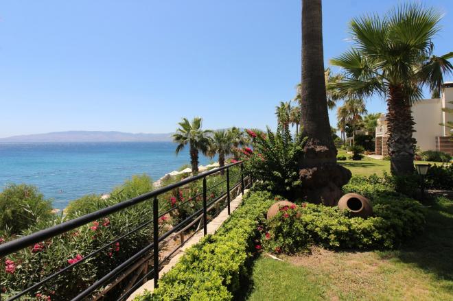 Вилла 7+1 с видом на море в Бодрум