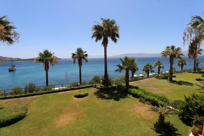 Вилла 7+1 с видом на море в Бодрум