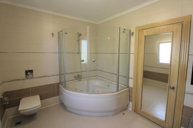 Вилла 7+1 с видом на море в Бодрум