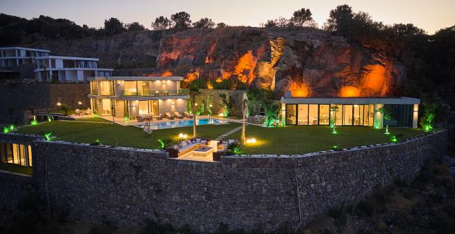 Вилла 5+1 с видом на море в Бодрум