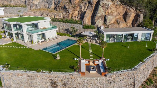 Вилла 5+1 с видом на море в Бодрум