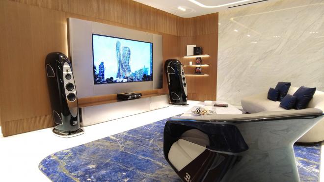 Пентхаус 7+3 с видом на море в Дубай