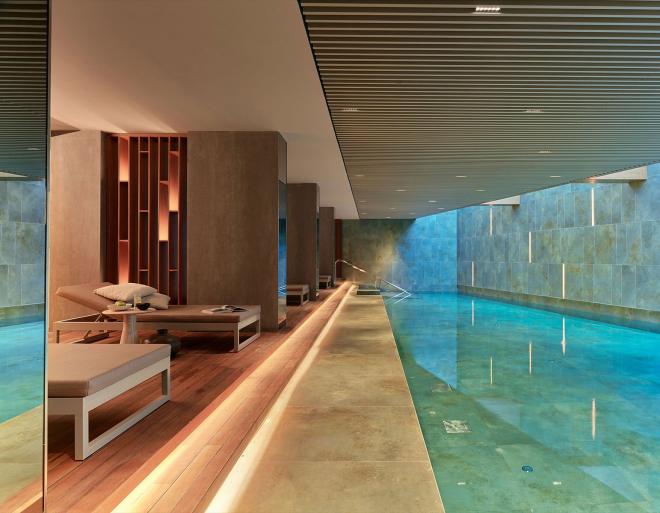 Пентхаус 8+1 с видом на море в Стамбуле