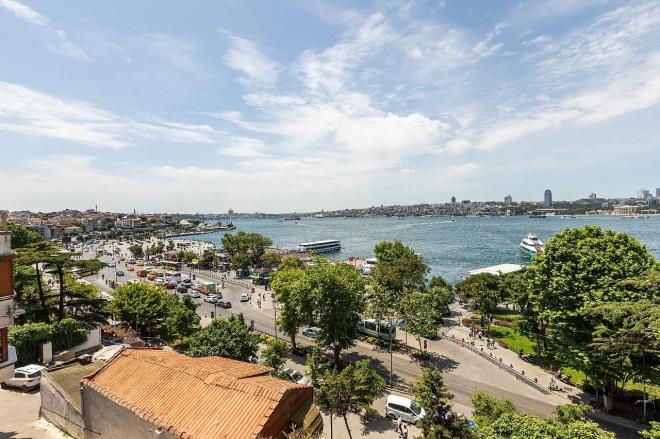 Квартира 2+1 с видом на море в Стамбуле