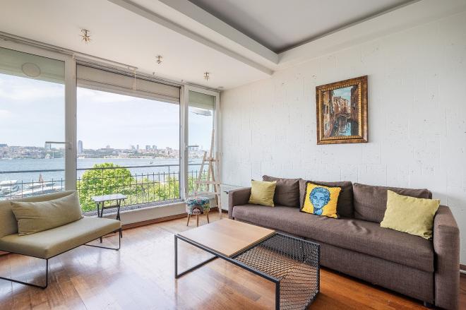 Квартира 2+1 с видом на море в Стамбуле