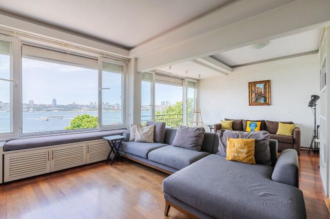 Квартира 2+1 с видом на море в Стамбуле