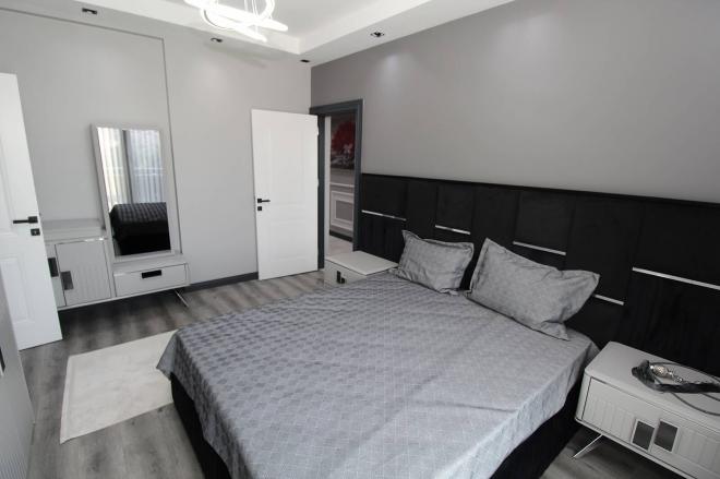 Квартира 4+1 с видом на море в Стамбуле