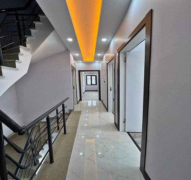 Вилла 7+1 с видом на море в Стамбуле