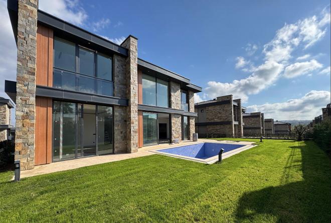 Вилла 6+1 в Стамбуле