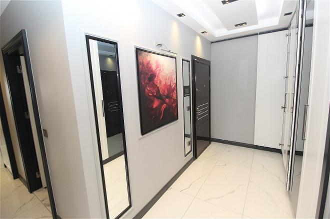 Квартира 8+1 в Стамбуле