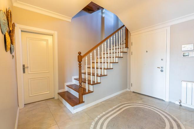 Вилла 9+4 в Стамбуле