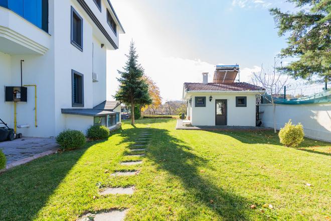 Вилла 9+4 в Стамбуле