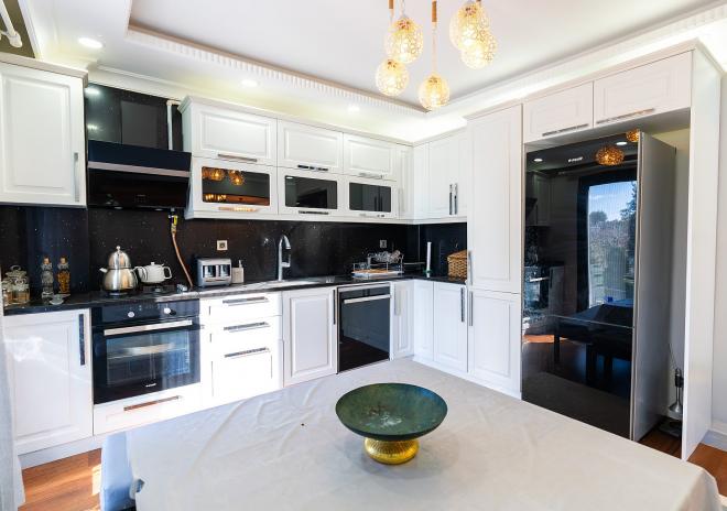 Вилла 9+4 в Стамбуле