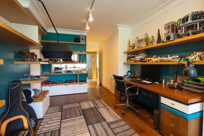 Вилла 5+2 с видом на море в Стамбуле