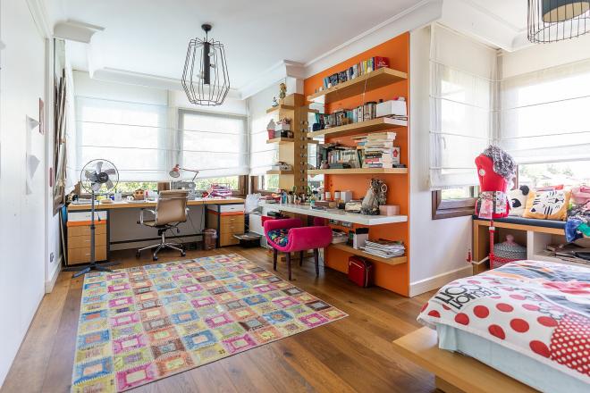 Вилла 5+2 с видом на море в Стамбуле