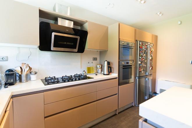 Вилла 5+2 с видом на море в Стамбуле