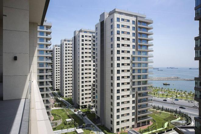 Квартира 4+1 с видом на море в Стамбуле