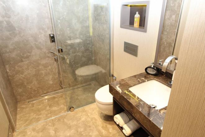 Квартира 4+1 с видом на море в Стамбуле