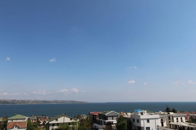 Вилла 5+2 с видом на море в Стамбуле