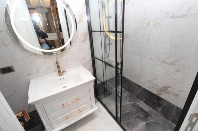 Вилла 5+2 с видом на море в Стамбуле