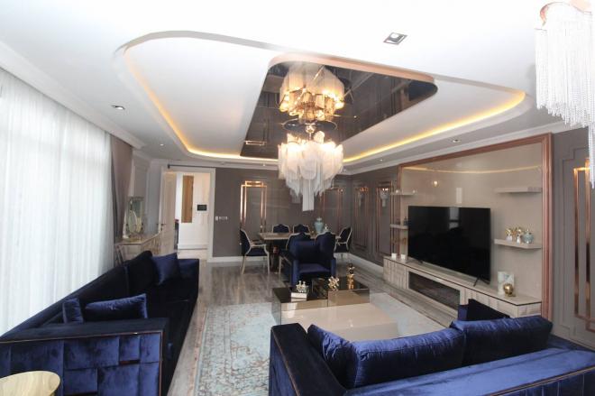 Вилла 5+2 с видом на море в Стамбуле